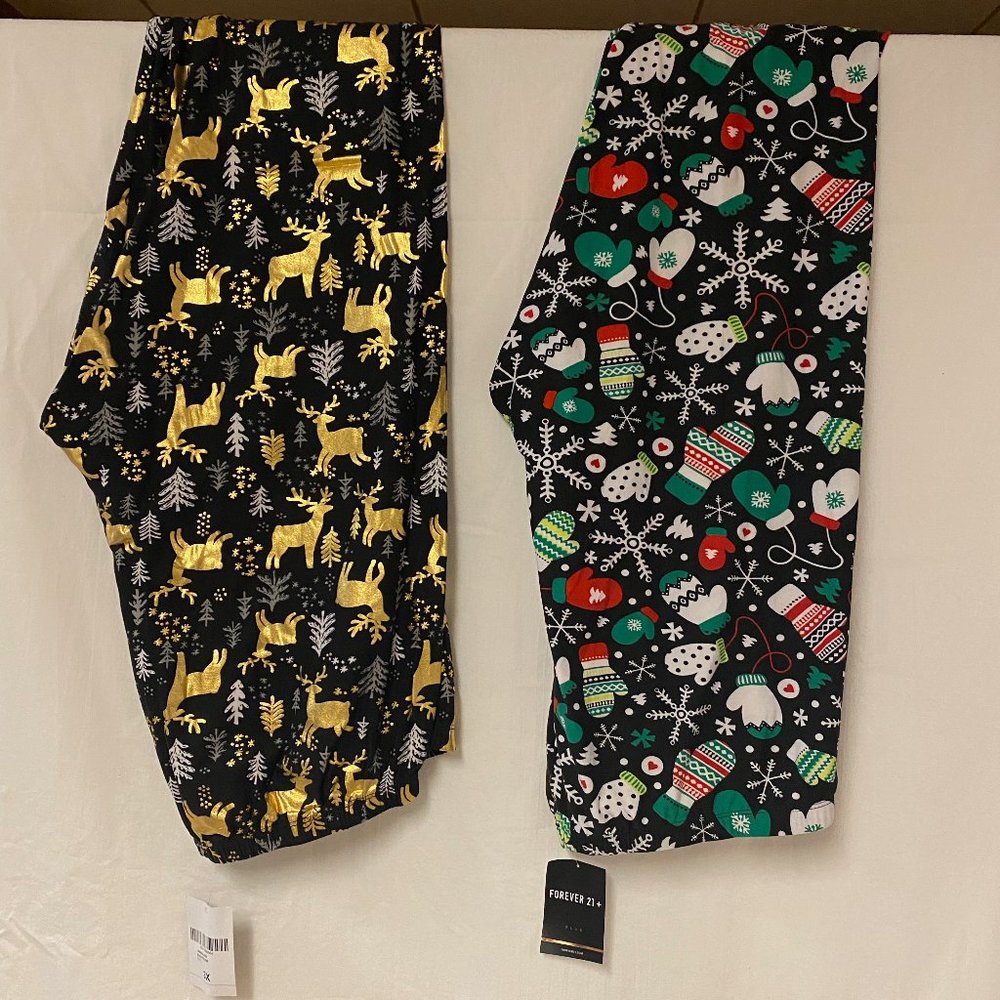 NWT  2 pairs of Forever 21 Holiday leggings 3X